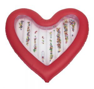 Luchtbed in vorm van hart met confetti van Hema voorjaar 2018