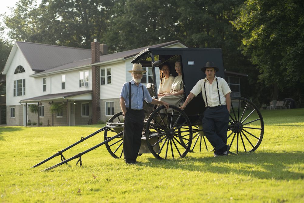 Amish verwelkomen stel Ver van Huis