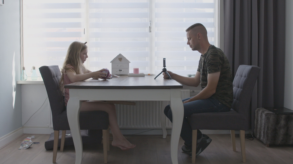 Waarom ouders kindvloggers supporter; hier Jaylinn en vader